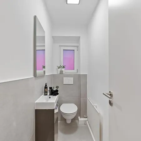 Bestlage Am Hoelderlinplatz Apartment Stuttgart