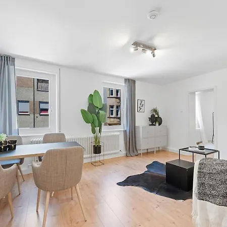 Bestlage Am Hoelderlinplatz Apartment